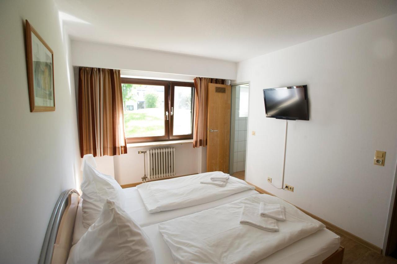 Euro Inn - Hotel Лар Экстерьер фото